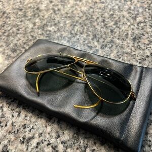 Ray-Ban Gold Frame Black Lens Aviator Sunglasses